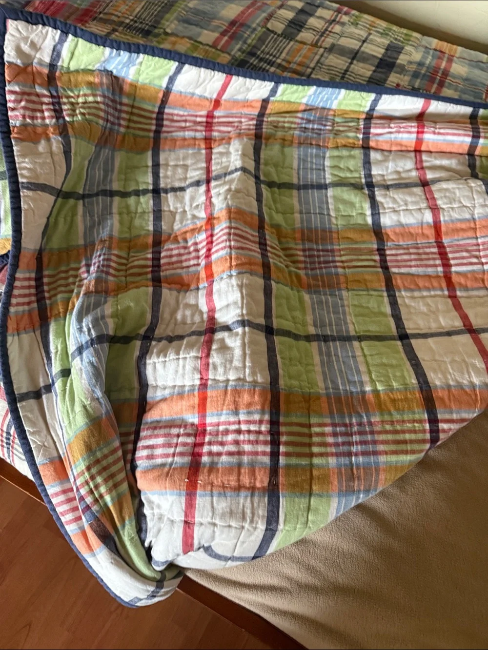 PBK Madras twin Plaid Patchwork Cotton Quilt and Pillow Sham - Multicolor